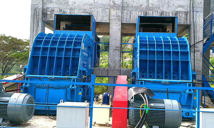 How to Reduce the Management Cost of a Sandstone Crushing Production Line